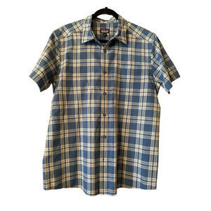 Patagonia short sleave plaid button down L outdoors camping hiking active